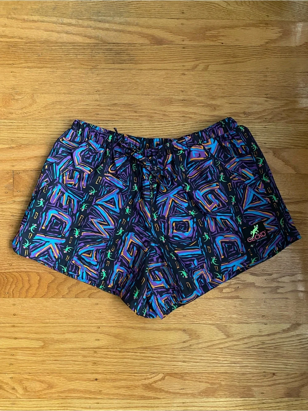 Y2K 90s Reissue Gecko Hawaii The Iconic Multi Stripe Volleys Swim Trunks Medium